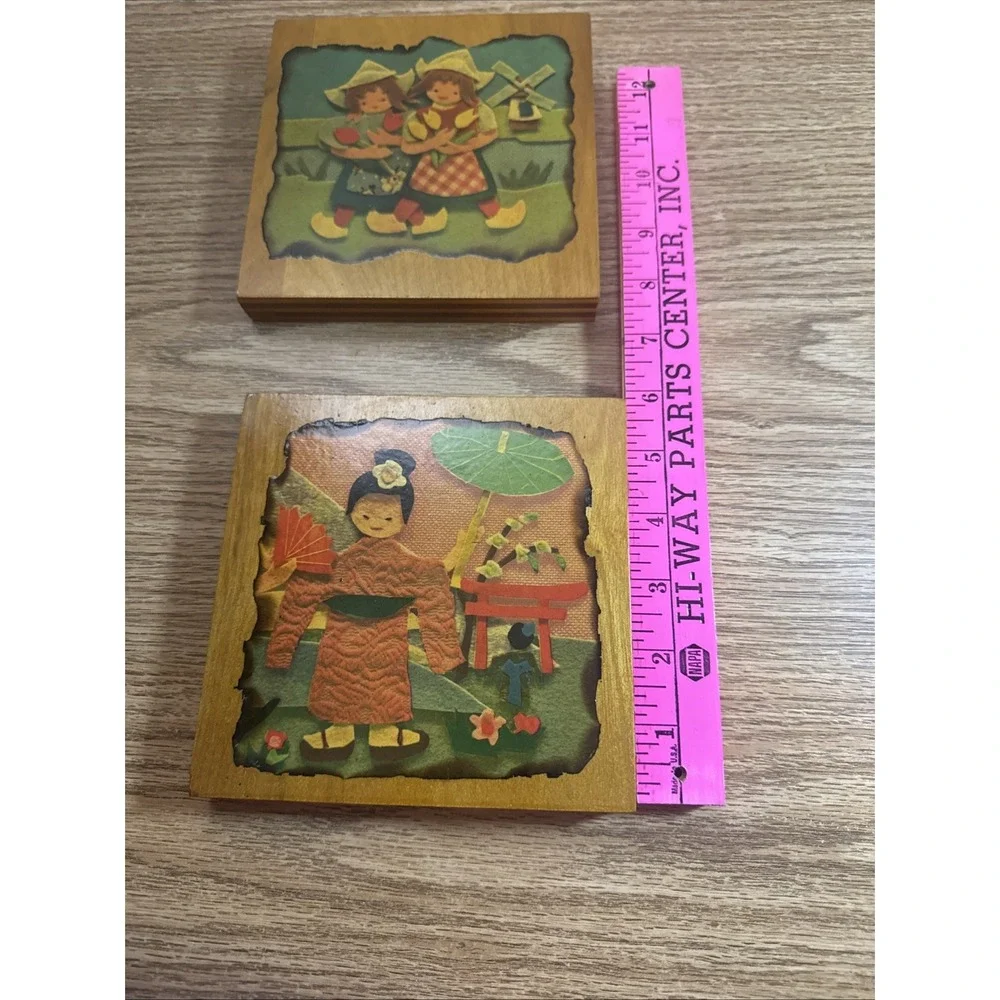 Set of 2‎ Vintage Decoupage Wooden Wall Plaques - Asian And Dutch